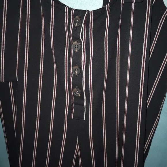 Forever 21 Romper with Suspenders - Picture 6 of 7